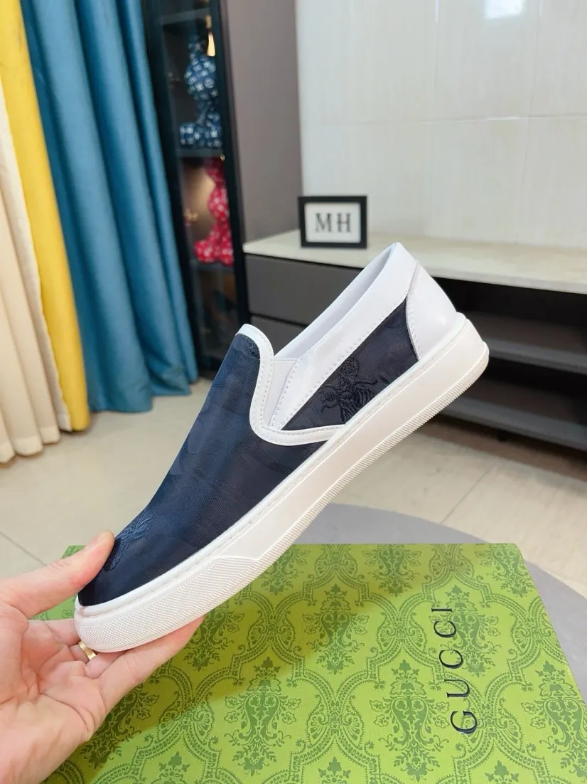 Men's shoes 💰360🌹🌹GUCCI [Gucci] New high-end brand of men's shoes, the latest fashionable casual men's shoes, trendy and versatile style, relaxed and sporty style, uppers imported from Italy, genuine leather lining and ultra-fine workmanship. Original personalized fashionable rubber wear-resistant outsole, light and comfortable on the foot, size 38-44